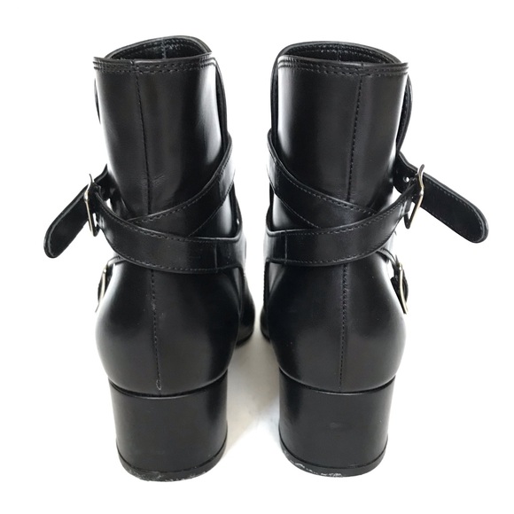 ✨PRICE DROP ✨Gianvito Rossi Black Leather Booties - Picture 4 of 8